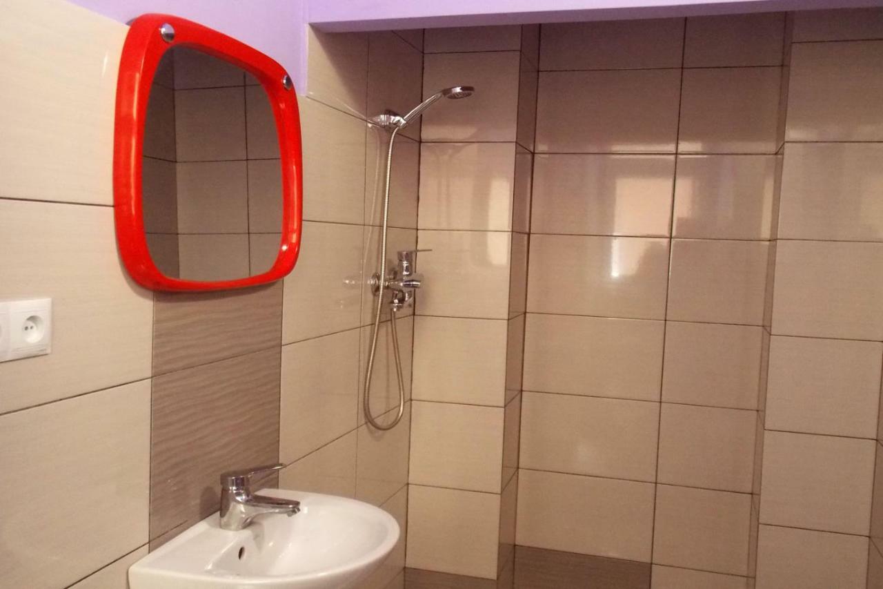 לבוב Apartment At Teodora Sqr מראה חיצוני תמונה